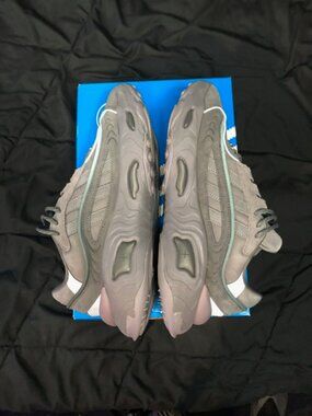 Adidas Oznova 11.5